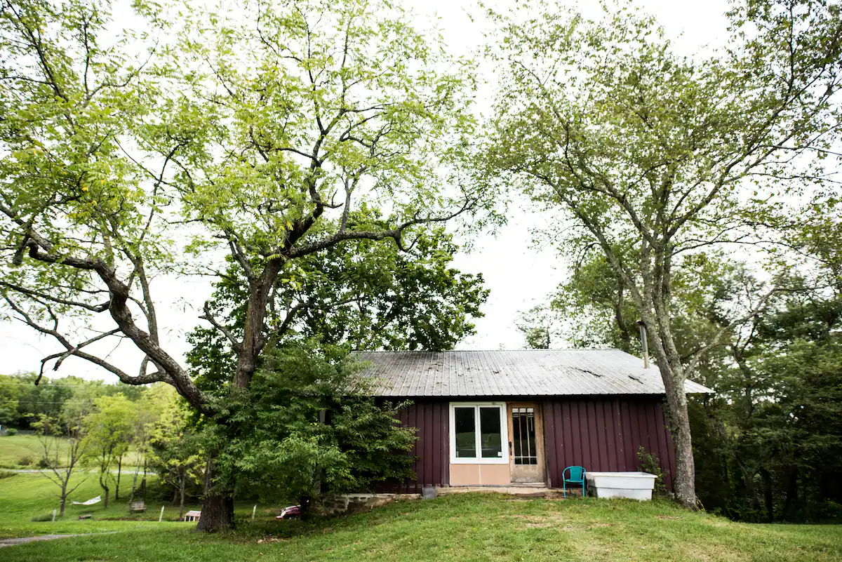 Rustic Barnstay